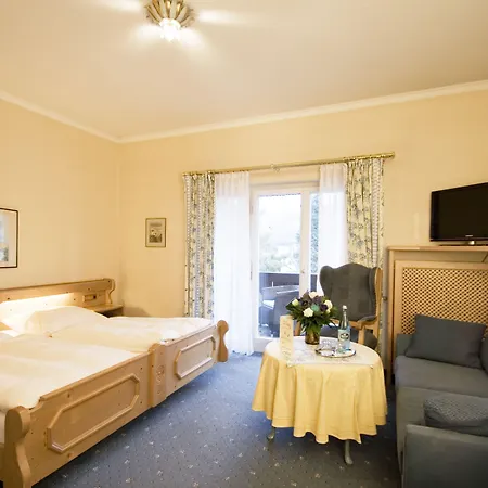 Отель Bavaria Biohotel 4*